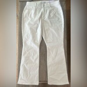 Loft The Boot Mid Rise White Flare Jean Size 32(14) Petite
